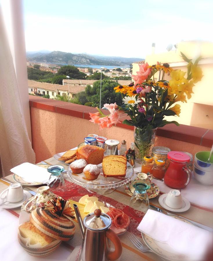The Roses Garden Bed & Breakfast La Maddalena  Eksteriør bilde